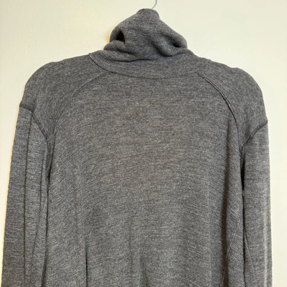 WE THE FREE Charcoal Gray Turtle Neck Long Sleeve Asymmetrical Hem Sweater Top S